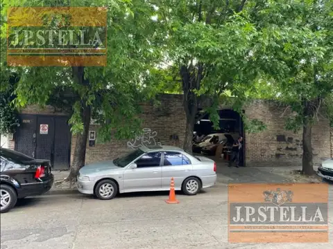Galpón 280 m² sobre Lote de 527 m² - Lomas Del Mirador