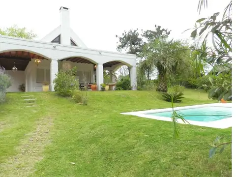 Casa en Alquiler de 4 dormitorios