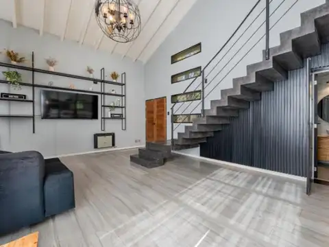 CASA 3 DORMITORIOS, PARQUE Y PILETA. RICARDONE