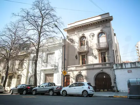 Departamento en Venta de 8 ambientes