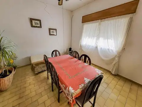 Depto Tipo Casa en Venta de 4 ambientes