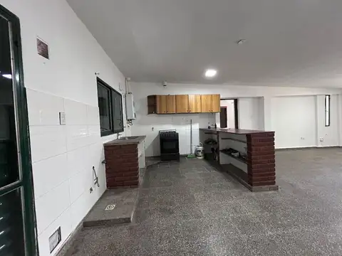 ALQUILER CASA 3 DORMITORIOS EN ARGÜELLO CÓRD0BA
