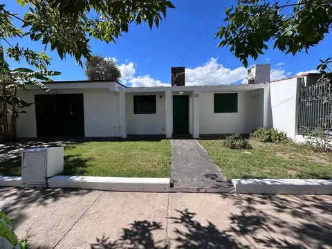 ALQUILER CASA 3 DORMITORIOS EN ARGÜELLO CÓRD0BA