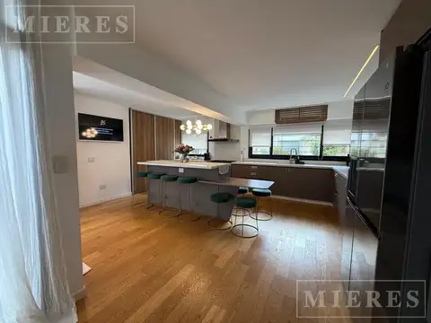 Casa en Venta al Oeste