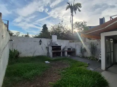 Casa en Venta en Barrio Parque, USD 245.000