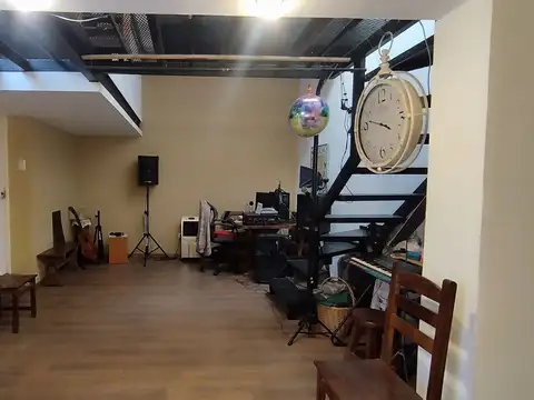 Depto Tipo Casa 3 ambientes con 2 baños