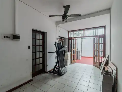 Depto Tipo Casa 4 ambientes con 2 baños