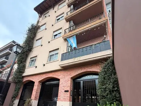 Departamento de 2 ambientes en Castelar Norte