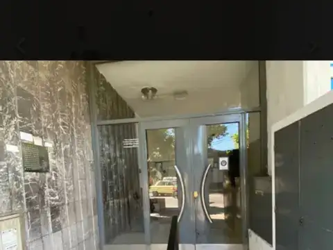 Departamento  2 amb.  al Frente  en Ramos Mejia