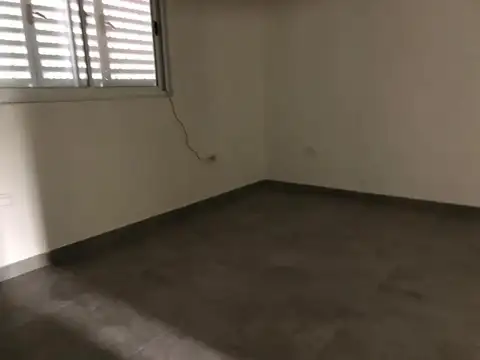 Casa en Alquiler con 1 cochera