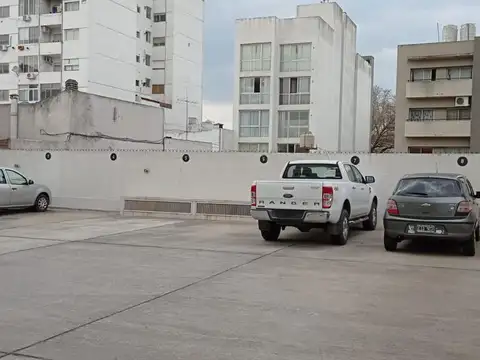 Cochera descubierta en venta - 14mts2 - La Plata