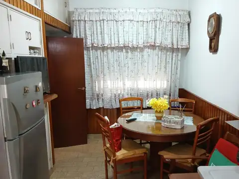 Depto Tipo Casa 3 ambientes con 2 baños