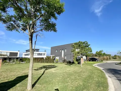 Lote interno en venta en Araucarias Puertos del Lago 