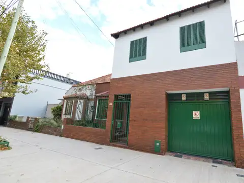 Casa Chalet  en Venta en Paternal, Capital Federal, Buenos Aires