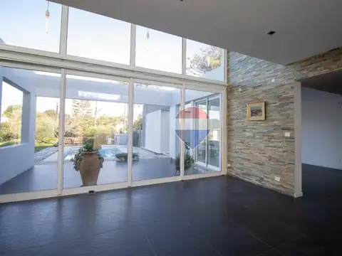 Casa en Alquiler en Ciudad de la Costa, USD 3.300