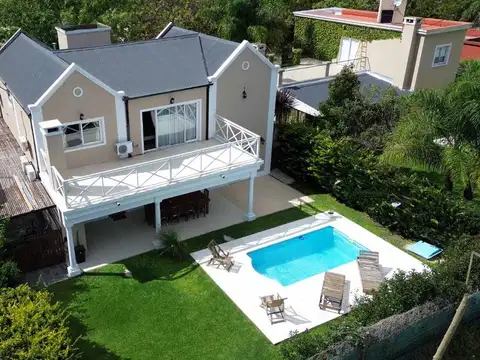Venta Casa 5 ambientes Barrio Los Potrillos Pilar 