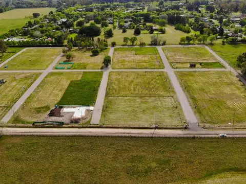 Venta lotes en Lomas de Manzanares Pilar