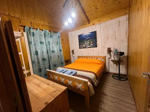 Casa en Alquiler con 3 cocheras