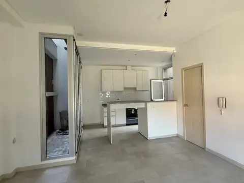 Depto Tipo Casa en Venta con 1 cocheras