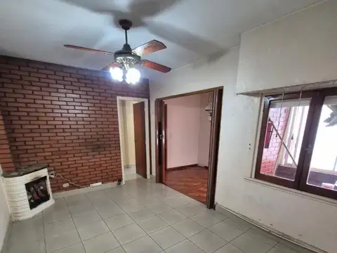 DEPARTAMENTO 3 AMBIENTES SEGUNDO PISO POR ESCALERA