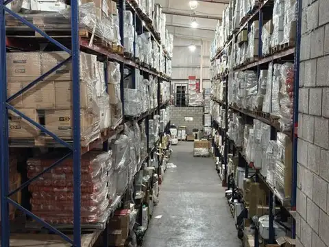 Alquiler Galpón Depósito de 2000 m2 en Carapachay Vicente Lopez Zona Norte