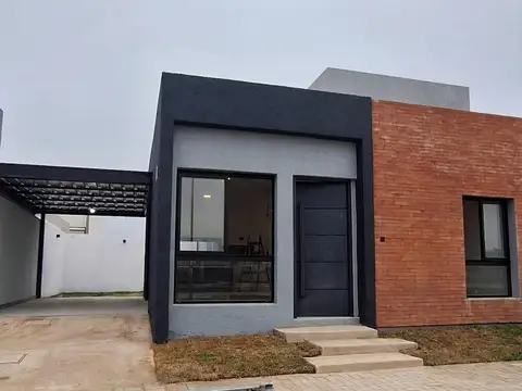 DUPLEX EN MANATIALES
