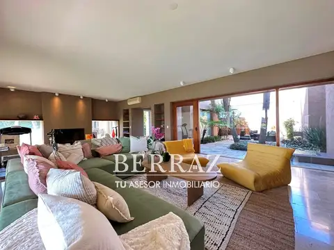 Casa en Venta en Santa Catalina, USD 999.000