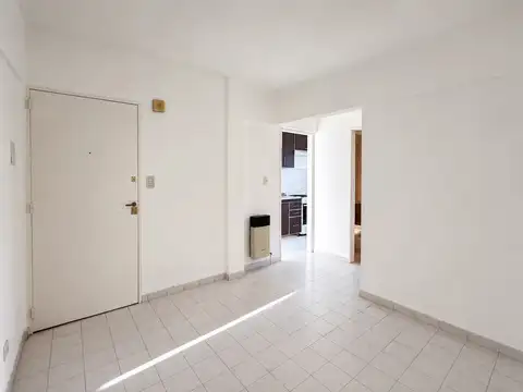 Departamento en Alquiler en Villa Ballester, $ 600.000
