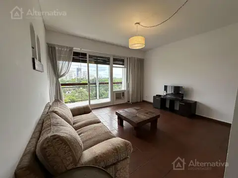 Republica de la India  al 3000 entre Av. Cerviño y Segui.