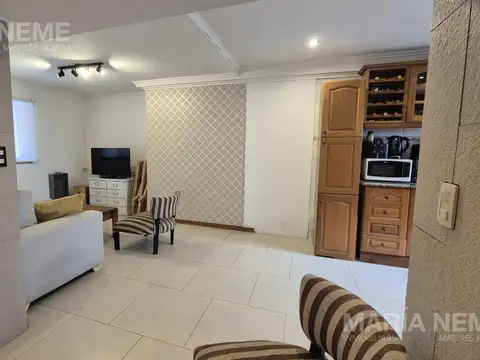 Depto Tipo Casa en Venta con 1 cocheras