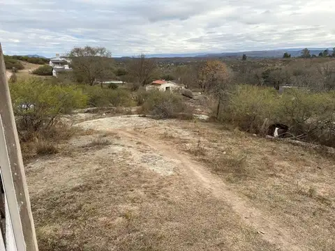 OPORTUNIDAD LOTE DE 3500M2 CON CASA CABALANGO