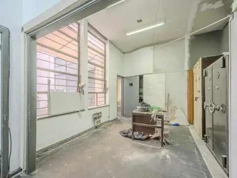 Local en Alquiler 51 años