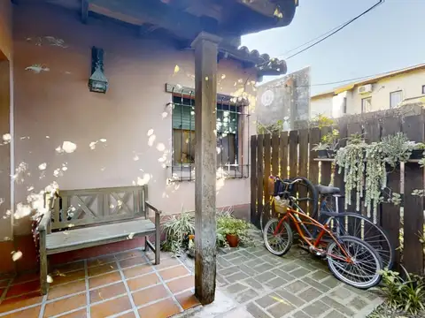 Casa en Venta de 6 Ambientes en Martinez con Jardín