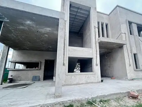 CASA EN VENTA BARRIO SAN LUCAS CANNING SAN VICENTE