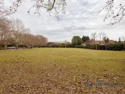 Terreno en Venta en Martindale Country Club, USD 430.000