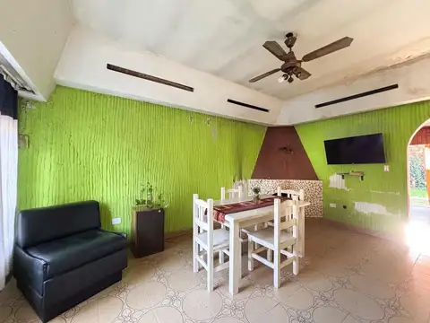 VENTA CASA 3 AMB A REFACCIONAR - PARQUE LELOIR