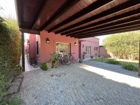 Hermosa y amplia casa en Los Cardales - Torres al 400