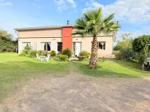 Casa Quinta en Venta – Amplio Terreno Parquizado