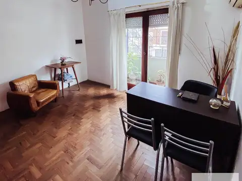 Depto Tipo Casa en Venta 50 años