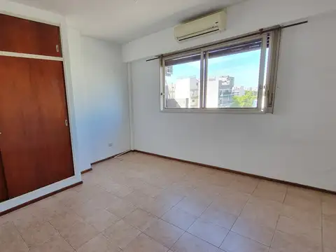 Departamento en Alquiler en Villa del Parque, $ 650.000