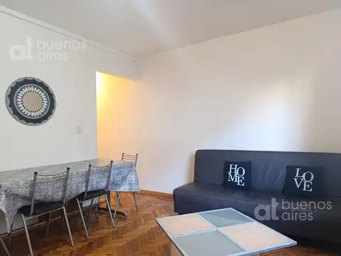 Hipólito Yrigoyen al 1300
