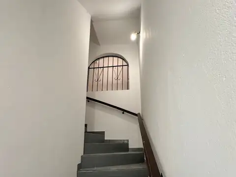 Oficina en Alquiler en Berazategui, $ 280.000