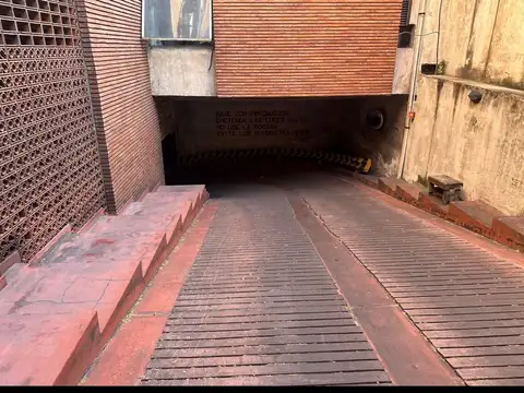 Cochera en Venta con acceso Rampa Fija