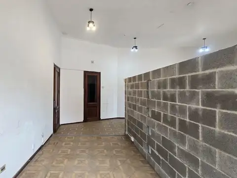 LOCAL CENTRICO EN ALQUILER - CAÑUELAS