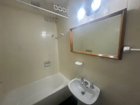 76 500