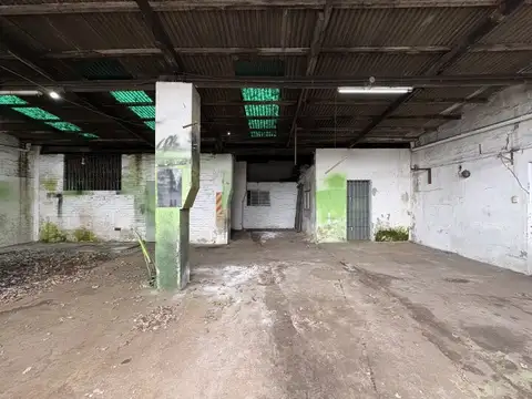 Galpón Sobre Lote de 535m2 en Excelente Ubicación