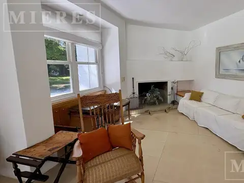 Casa en Alquiler Temporal con 2 cocheras