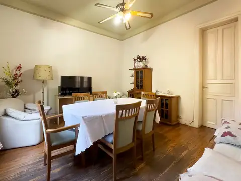 Depto Tipo Casa en Venta 95 años