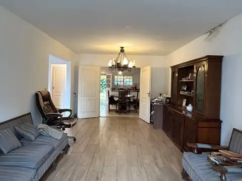 Casa en Venta con 1 cochera