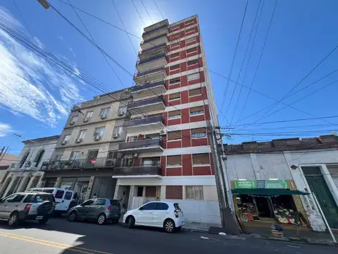 Venta departamento de 2 ambientes en Avellaneda Centro
